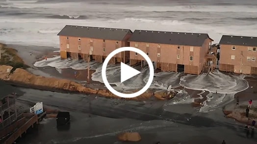 Weathering storms with coastal data from Lenovo and 3rd Gen Intel® Xeon® scalable processors.